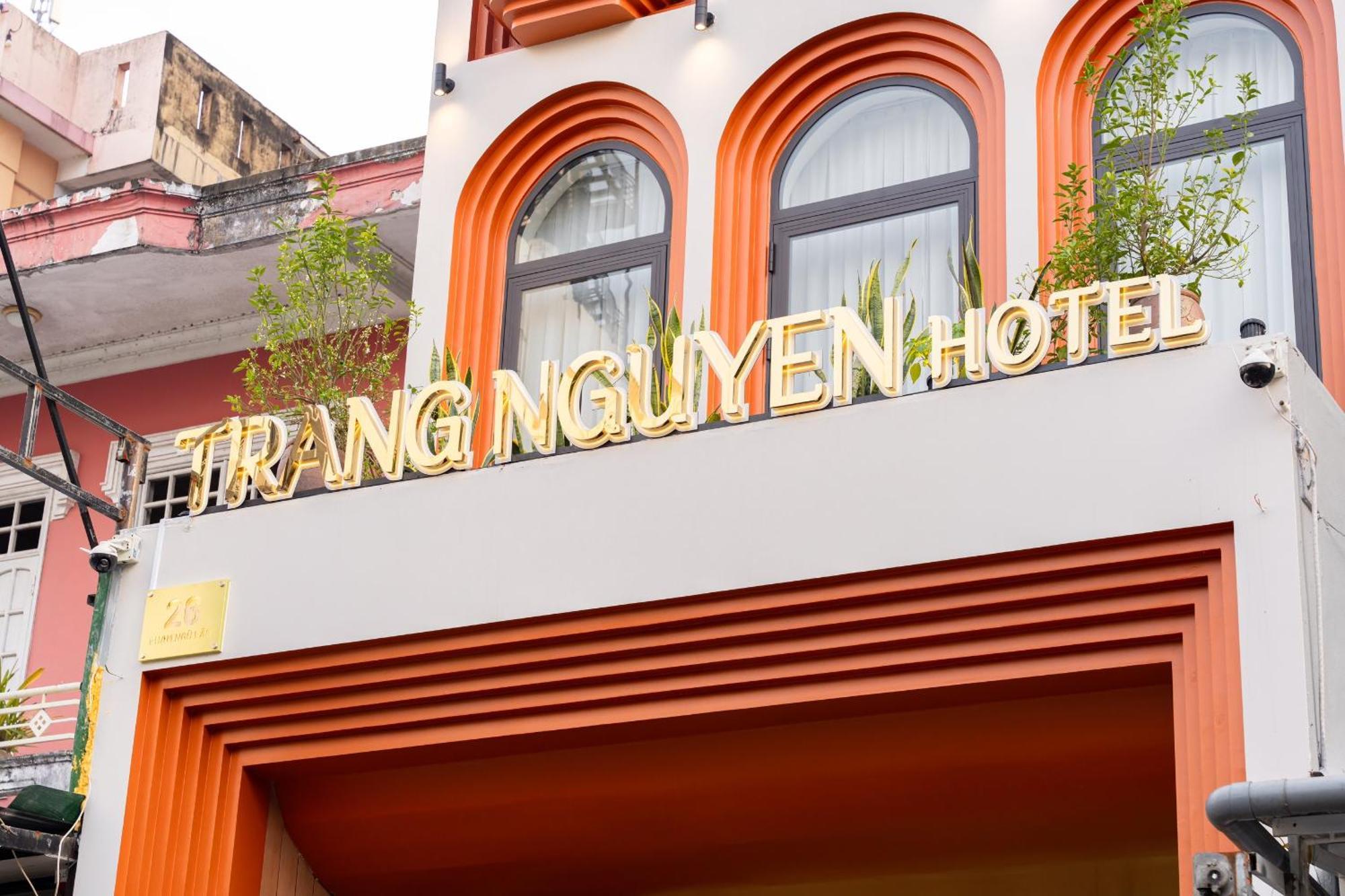 Trang Nguyen Hue Hotel Exterior photo